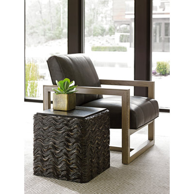 Table de bout Shadow Play