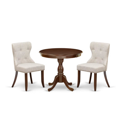 L'ensemble de table de salle à manger 3 pièces comprend 1 table de cuisine et 2 chaises de cuisine en tissu de lin capitonné avec dossier capitonné et têtes de clou - finition acajou