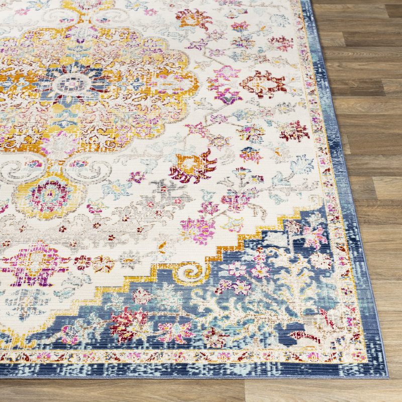 Amandeep Oriental Indoor Rug, Rectangle 5' x 7'10