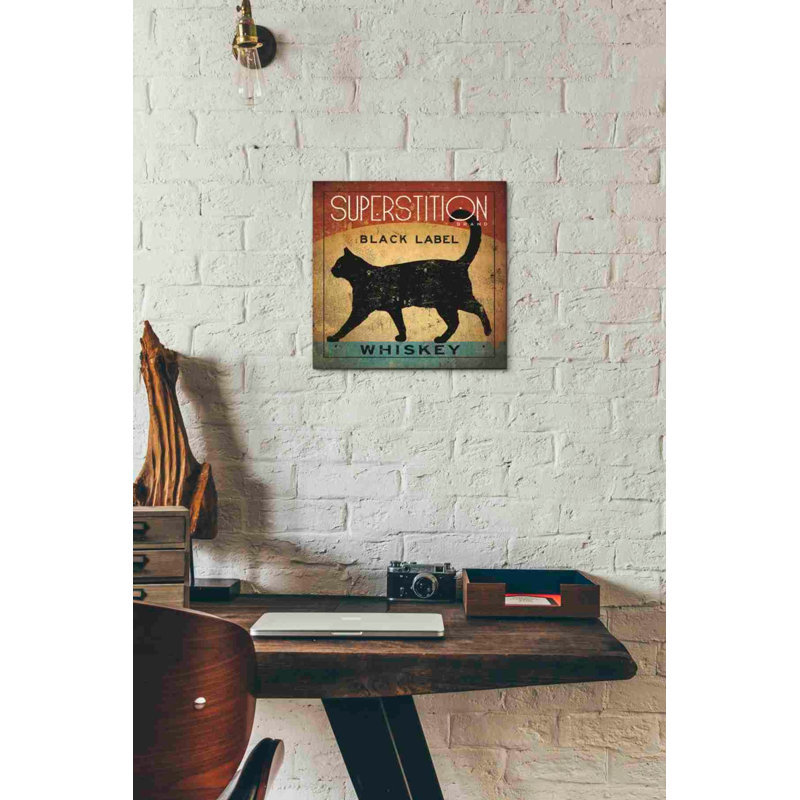 «Superstition Black Label Whiskey Cat» par Ryan Fowler, art mural sur toile, H 12 po x l 12 po x P 0,75 po