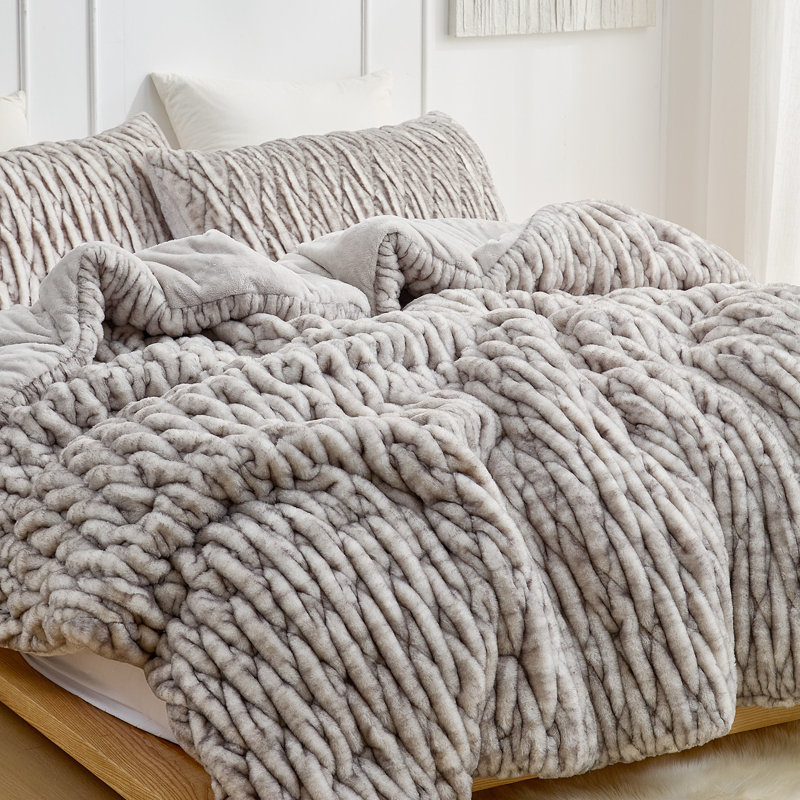 Wrinkle Rolls Chunky Bunny - Coma Inducer Oversized Comforter Set, Queen Comforter + 2 Standard Shams, Gray