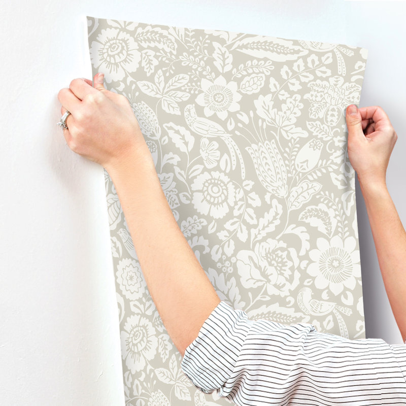 Marta Navy Floral Trail Wallpaper, Beige