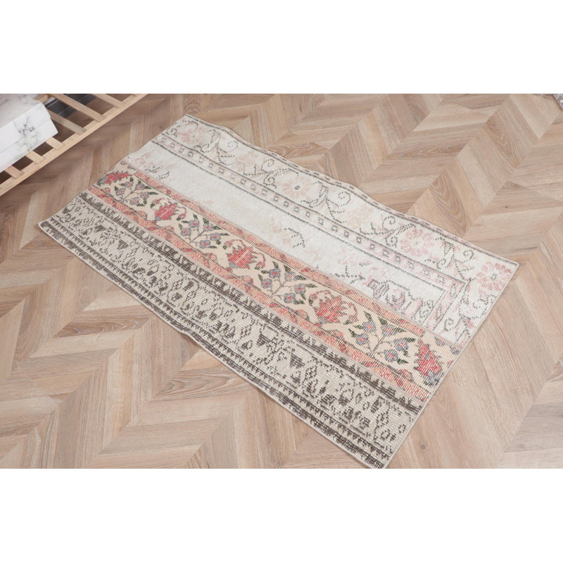 Handwoven Turkish Patchwork Rug in Beige - A Vintage Small Orthopedic Rug Ideal for Entries
