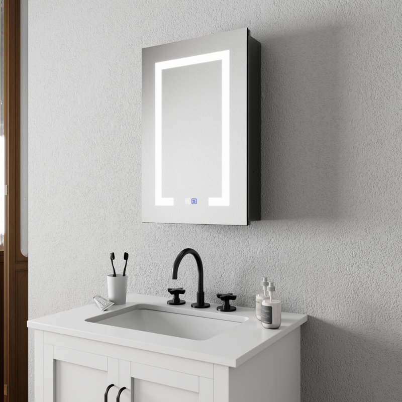 Pharmacie à DEL H 26 po avec miroir et tablettes réglables, H 24 po x l 16 po x P 5,25 po, Gauche