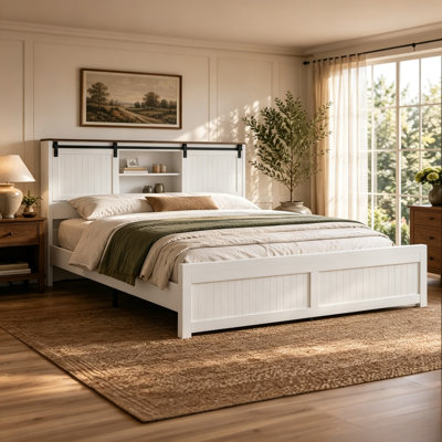 Lit plateforme avec tête de lit porte de grange, prise de courant intégrée et espace de rangement caché, cadre de lit en bois de style rustique pour la chambre à coucher