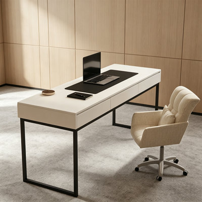 Bureau italien minimaliste