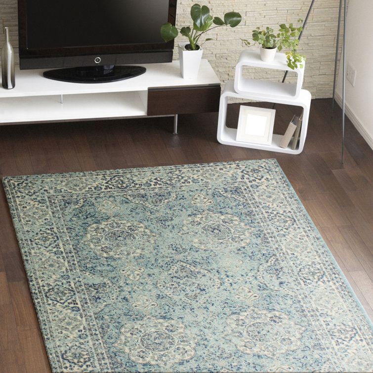 Boykins Oriental Area Rug