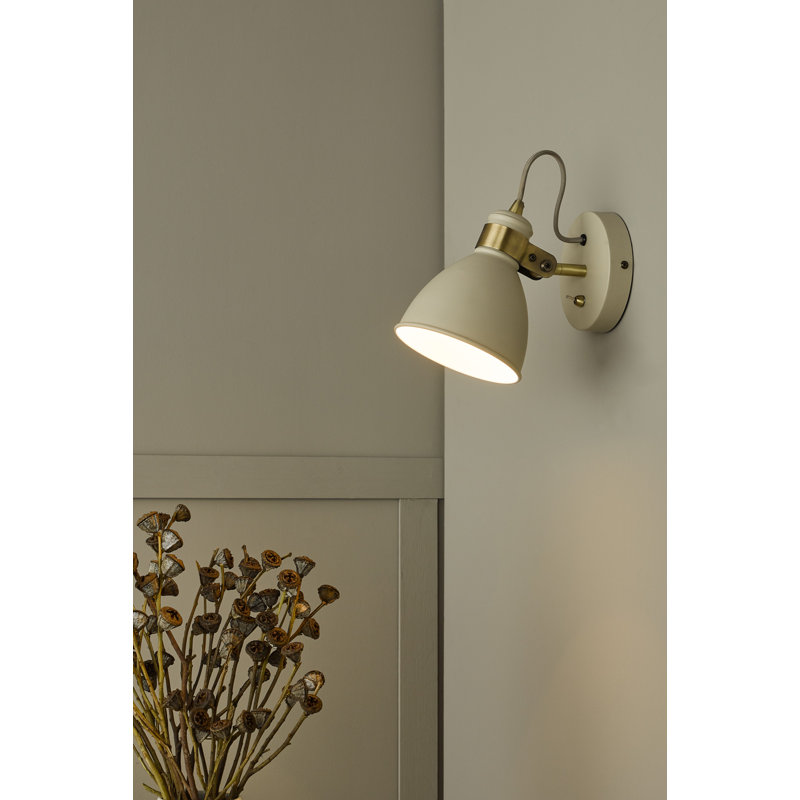 Azalea Spotlight, Cream