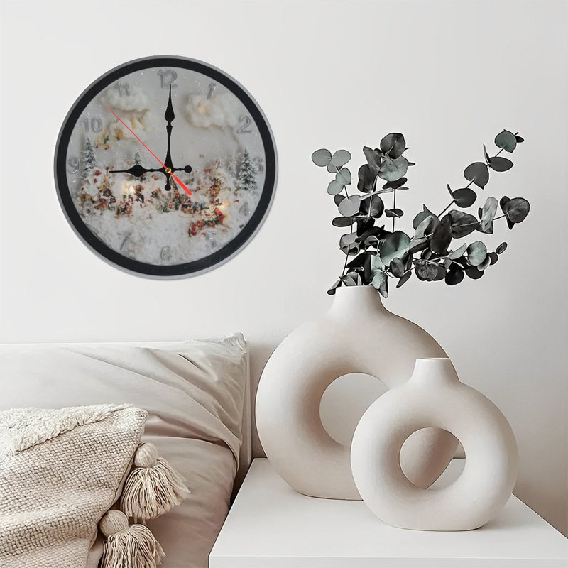 Horloge-avec-personne Misty-Forest