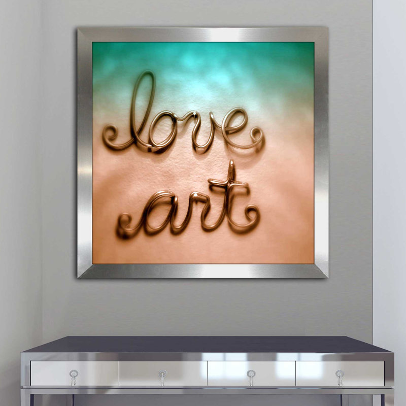 «Love Art», reproduction de photo, H 31,5 po x l 31,5 po x P 1 po, Encadrement argenté