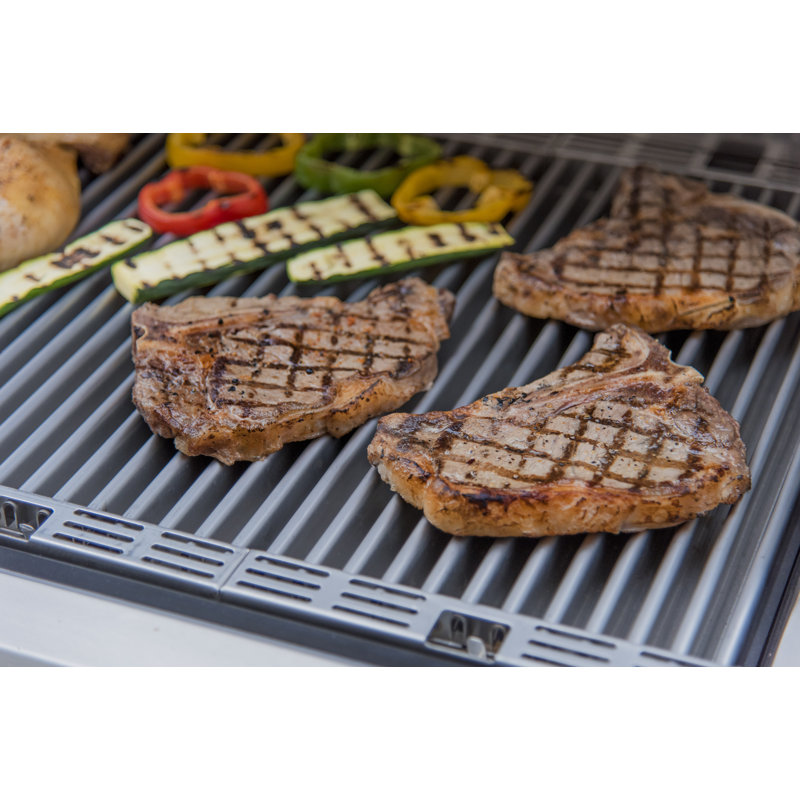 Saber 3-Burner Built-In Natural Gas Grill