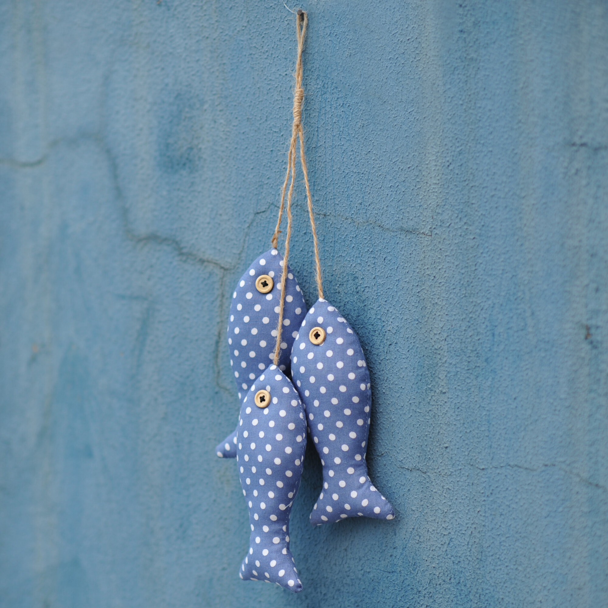 https://assets.wfcdn.com/im/99215926/compr-r85/1828/182874918/johnsburg-fish-hanging-decor.jpg