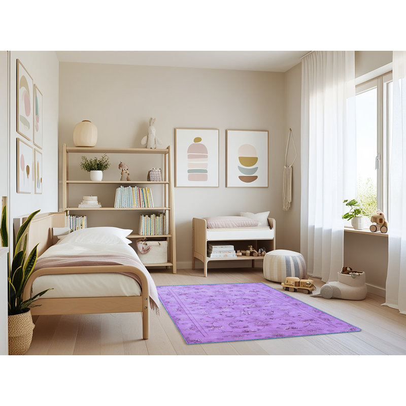 Ilhaan Oriental Indoor Rug, Rectangle 4' x 6'
