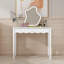 Meuble-lavabo de 35,43 po avec tiroir - table de maquillage moderne avec façade festonnée et poignée dorée, bureau d'écriture compact avec 4 pieds robustes pour la chambre à coucher, petit bureau à domicile et appartement