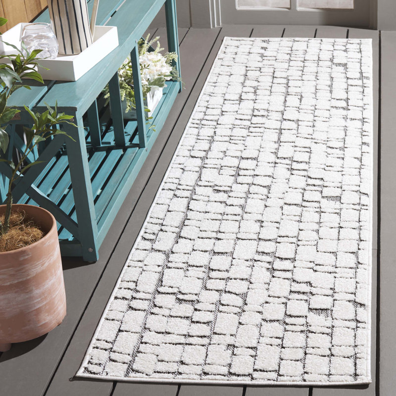 Brysin Area Rug, Runner 2'2" x 8'