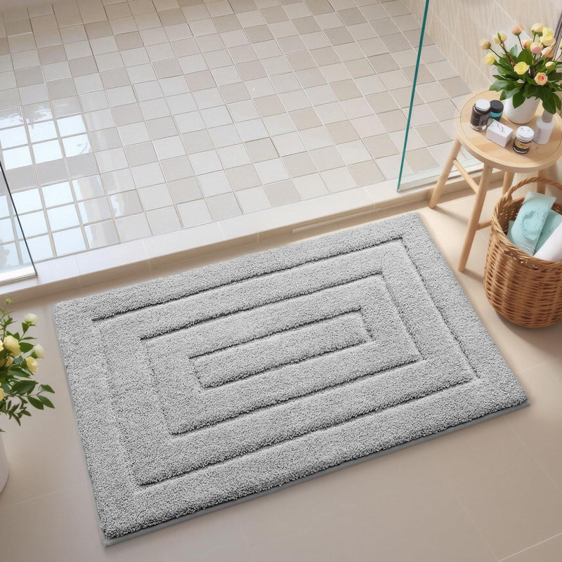 Tapis de salle de bain, L 36 po x l 24 po, Gris clair