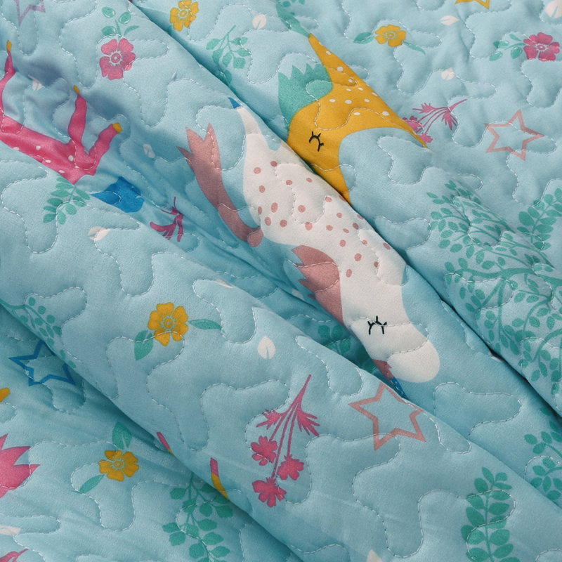 Polyester Twill Abstract Quilt, Twin Quilt + 1 Sham