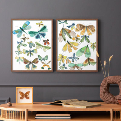 «Wings Galore I», reproduction encadrée de qualité supérieure - prête à être accrochée - aucun clou requis - aucun clou requis