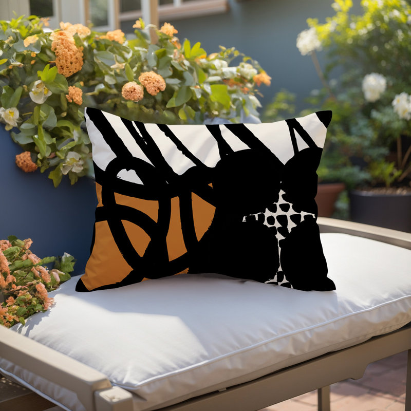 Coussin rectangulaire intérieur / extérieur Aloe, Orange brûlé / noir / blanc cassé, H 18 po x l 25 po