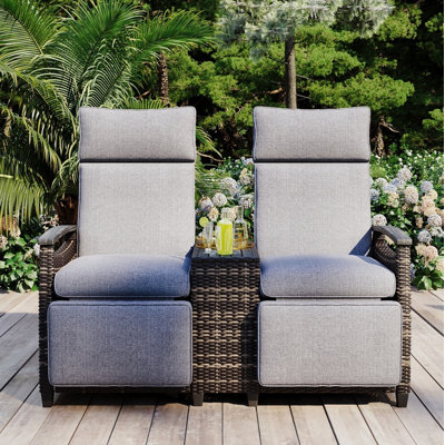 Causeuse inclinable en osier pour patio