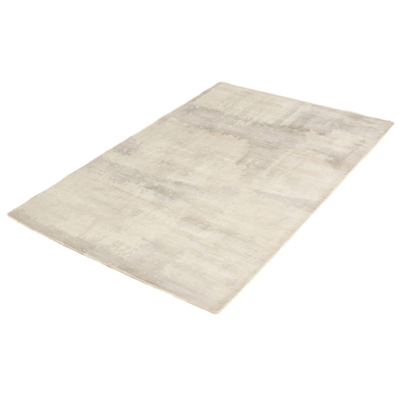 Tapis unique en viscose noué à la main des années 2010 couleur ivoire 5 pi 10 po x 7 pi 10 po Suazo