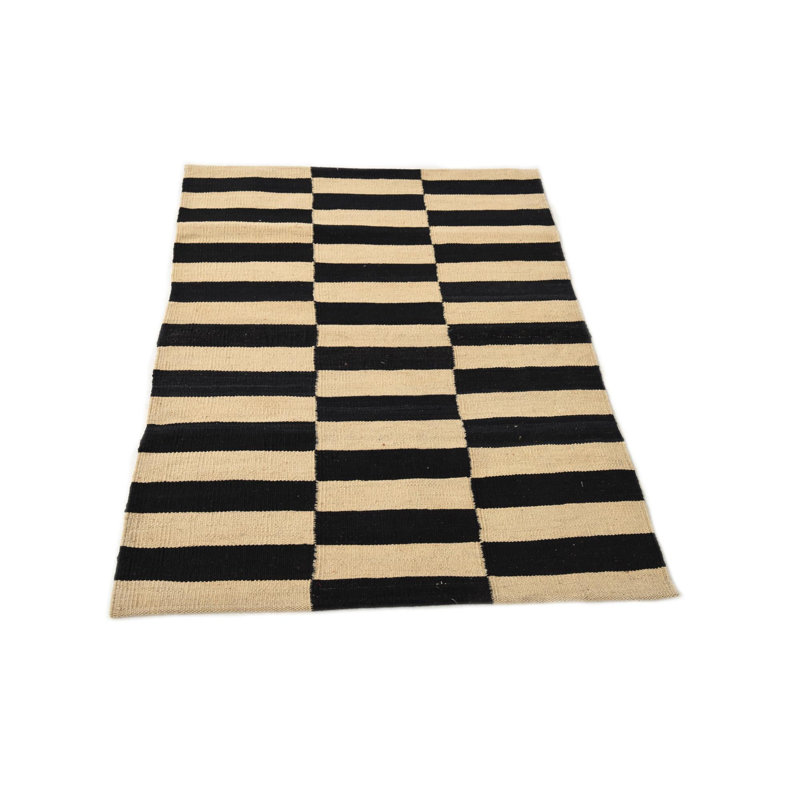 Tapis noir et blanc Ohlson