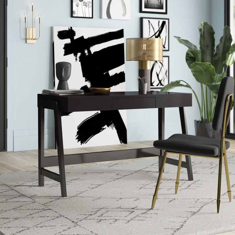 Bureau Jaylinn, Noir