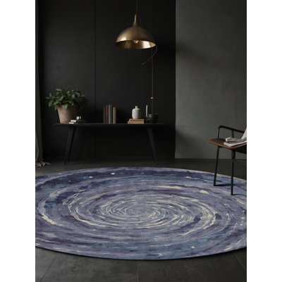 Tapis gris soyeux et moelleux