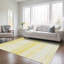 Tapis intérieur / extérieur en polyester tissé à la machine à motif abstrait mâle jaune Malék-95999885