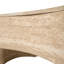 Table basse irrégulière avec plateau rabattable et compartiment de rangement caché