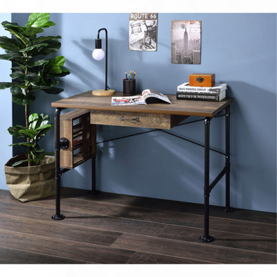 Bureau d'écriture Endang