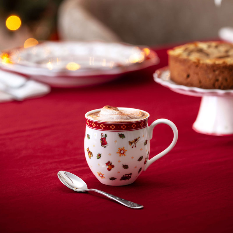 Villeroy & Boch – Toy's Delight Mug with Santa Claus Pattern