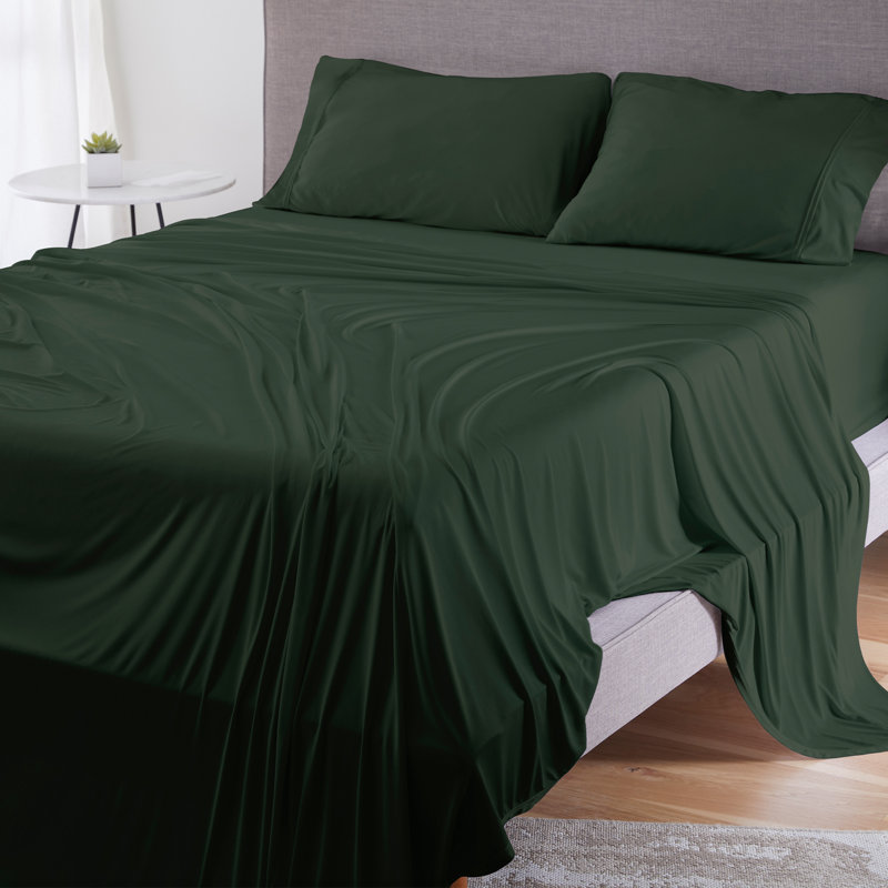 Bedgear Dri-Tec Bed Sheet Set - Moisture Wicking, Breathable, Soft Sheets for Hot Sleepers, Queen, Forest Green