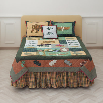 Cabin Rustic Cotton Quilted Animal Print Quilt