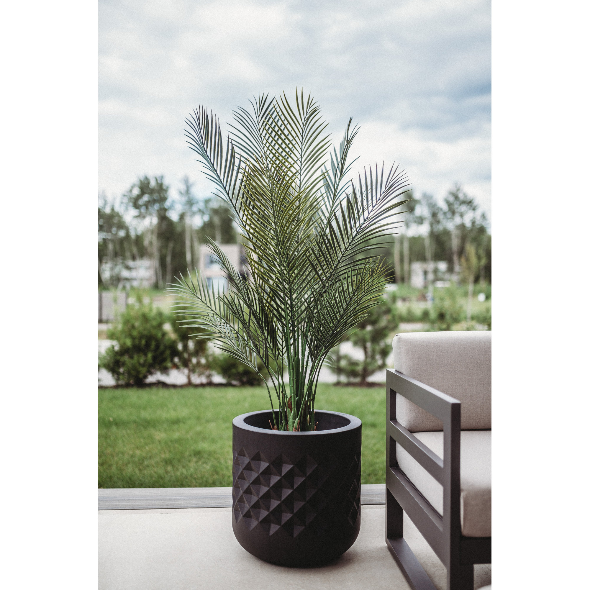 Lisle Pot Planter, Anthracite, 18" H x 18" W x 18" D