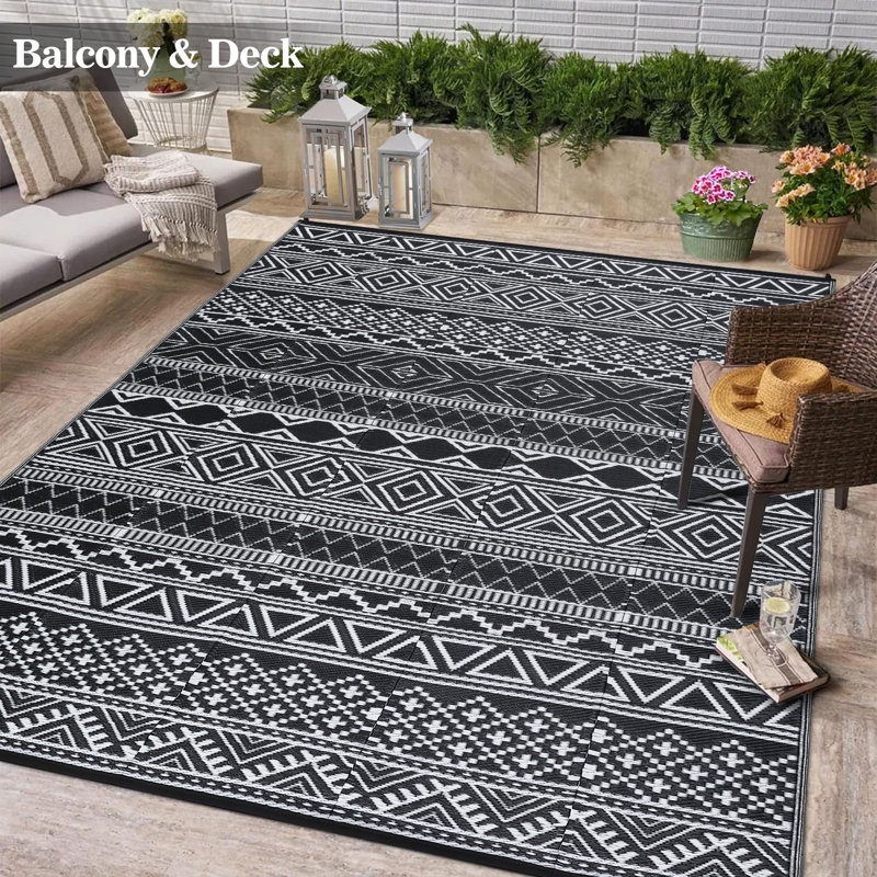 Keyli Washable Geometric Indoor / Outdoor Rug