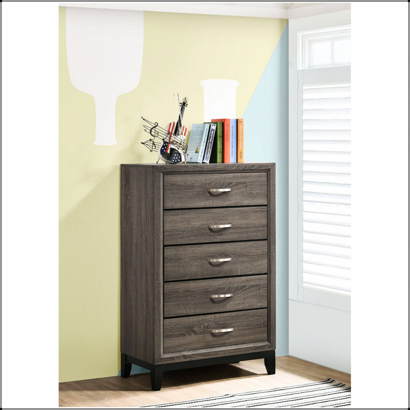 Commode à 5 tiroirs en chêne gris Gregory avec rangement spacieux et fabrication durable pour les espaces de vie modernes