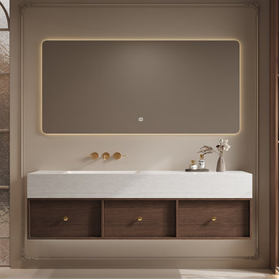 Armoire de salle de bain de style rétro