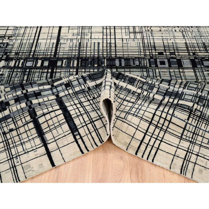 Tapis oriental noué à la main 8 pi 2 po x 9 pi 9 po noir en laine Ghazni 5B6DDA09AF3D421D9070DEFD436D1214