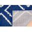 Tapis bleu à motif géométrique-187411537