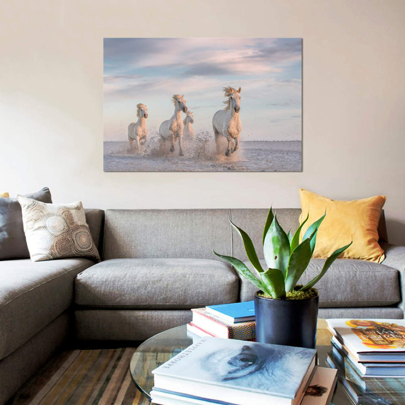 «White Angels of Camargue XXXV», impression sur toile, H 26 po x l 40 po x P 1,5 po, Toile tendue, Pas de tapis