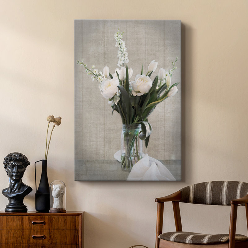 Farmhouse Bouquet II - galerie sur mesure, H 18 po x l 12 po