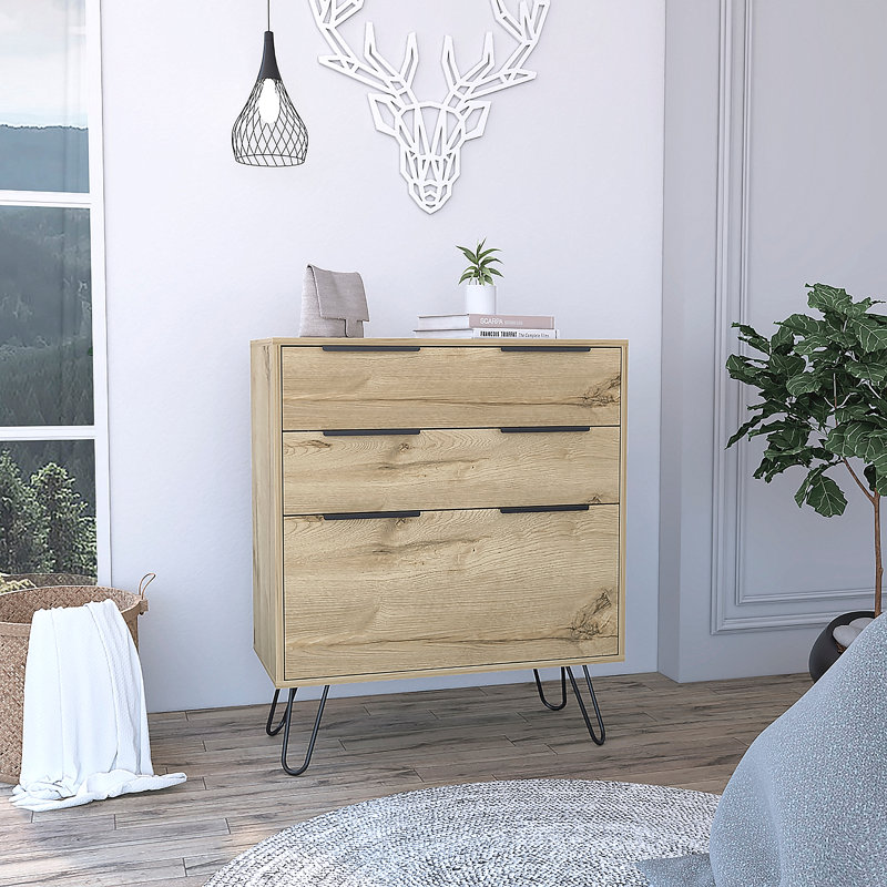 Commode à trois tiroirs