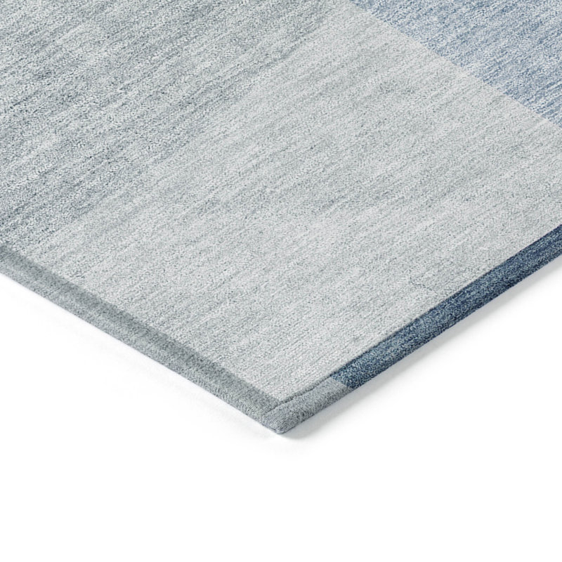 Tapis intérieur / extérieur lavable géométrique bleu marine et bleu ciel HomeRoots 8 pi x 10 pi