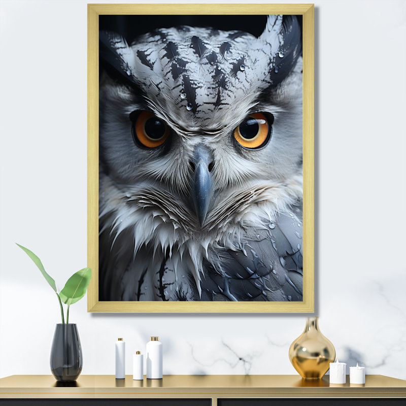 «Mon monochrome Gaze Enlightenment» sur impression sur toile, H 44 po x l 34 po x P 1,5 po, Encadrement doré