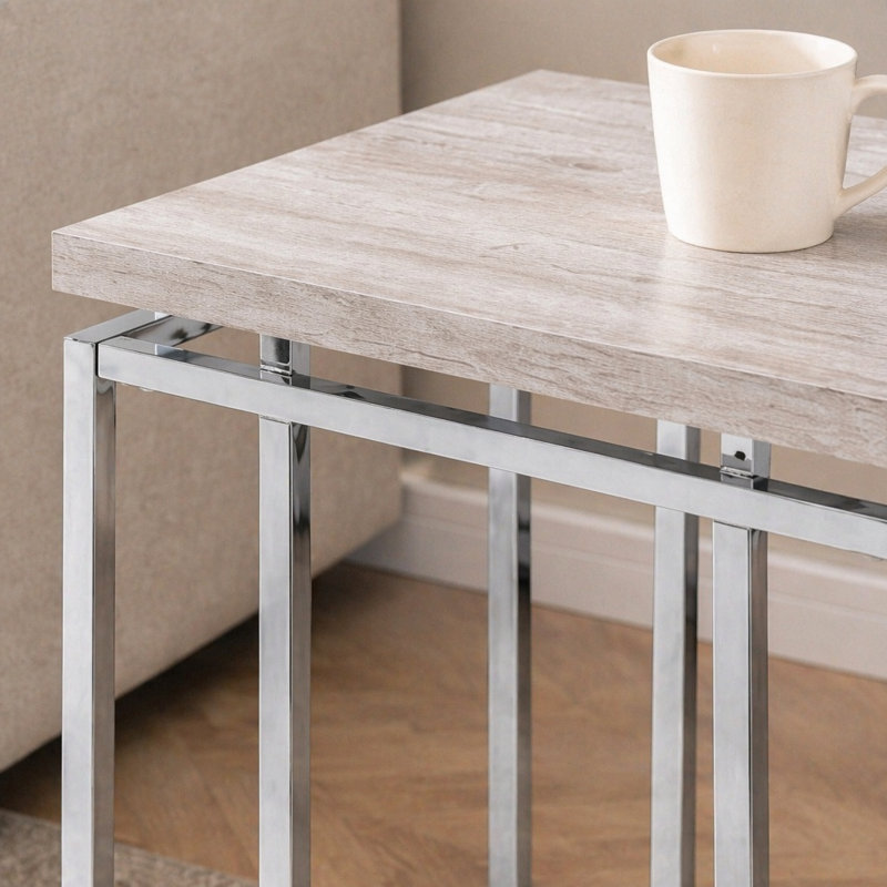 Table de bout en chêne naturel et chrome avec base en métal, 24.5" H x 19.5" W x 19.5" D, Chêne, Does Not Apply