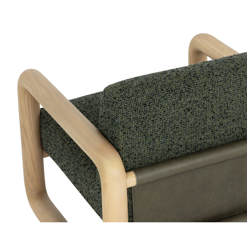 Nubo Armchair