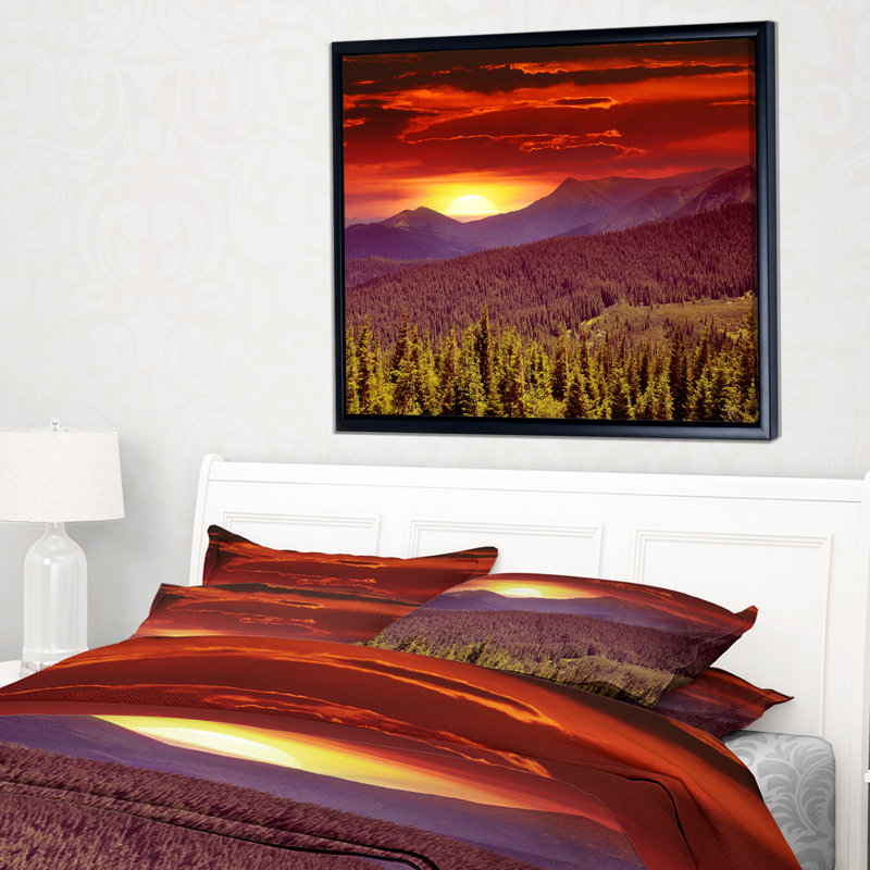 Fantastic Sunrise in Mountains - Reproduction de photo sur toile tendue, H 30 po x l 40 po x P 1,5 po, Cadre noir