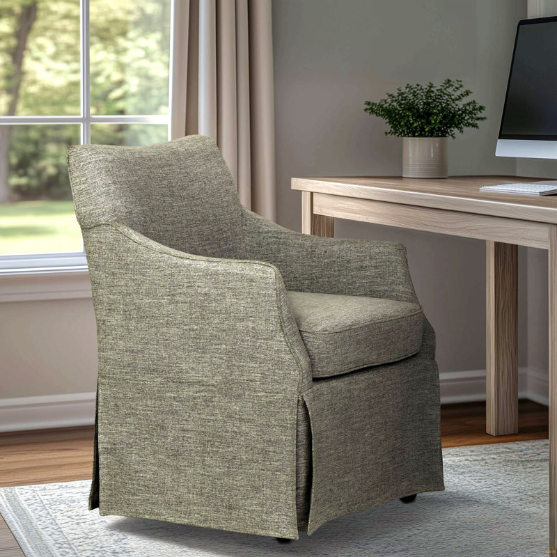 Chaise rembourrée avec accoudoirs