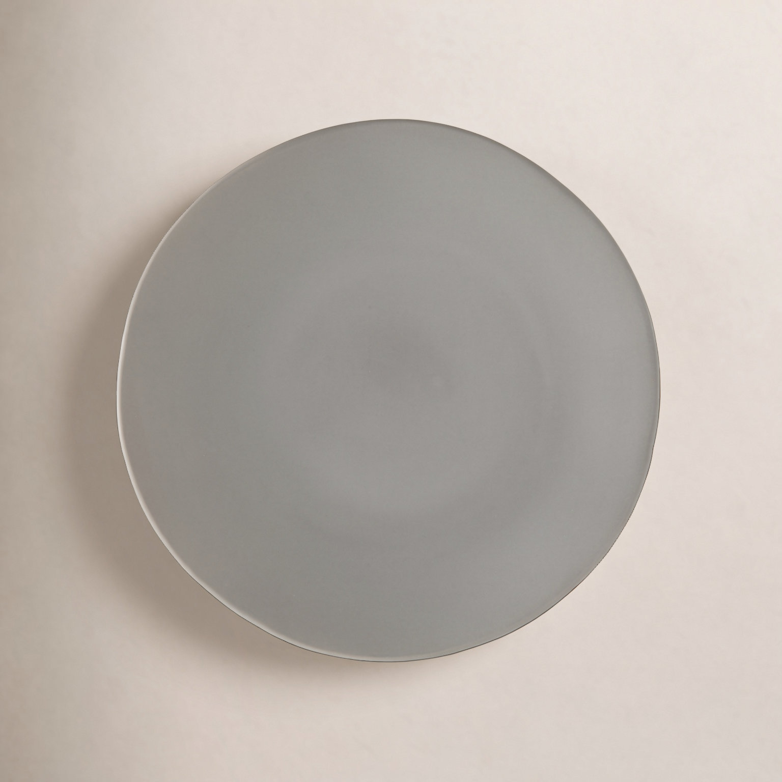 Heirloom 8" Salad Plate, Smoke